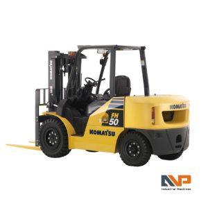 Xe nâng hàng chạy dầu Komasu 5 tấn