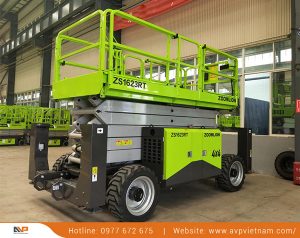 Xe nâng người làm việc trên độ cao 16 mét