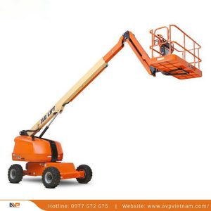 Xe nâng người làm việc trên độ cao 16 mét
