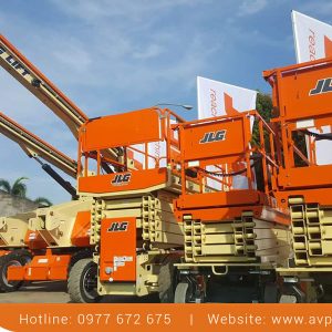 Xe nâng người làm việc trên cao 14 mết